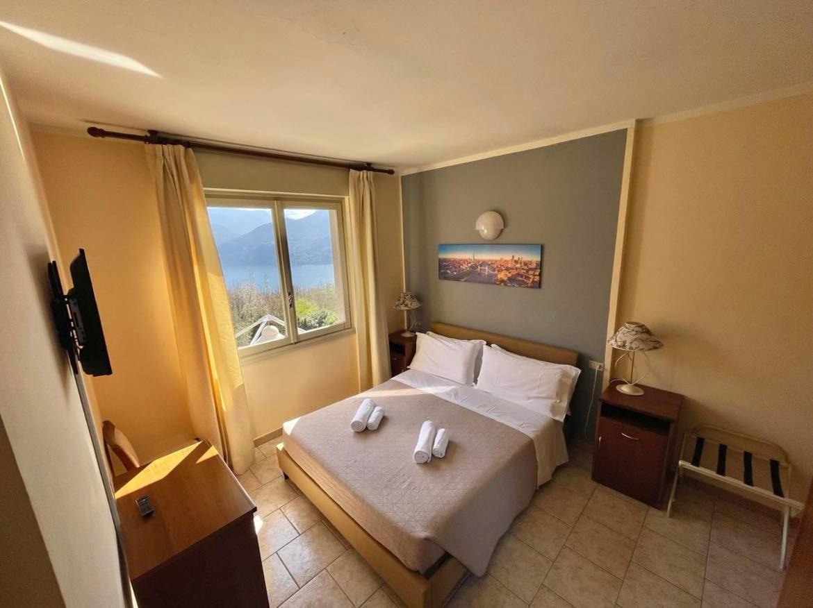 Hotel Ristorante La Sorgente Plesio Ngoại thất bức ảnh