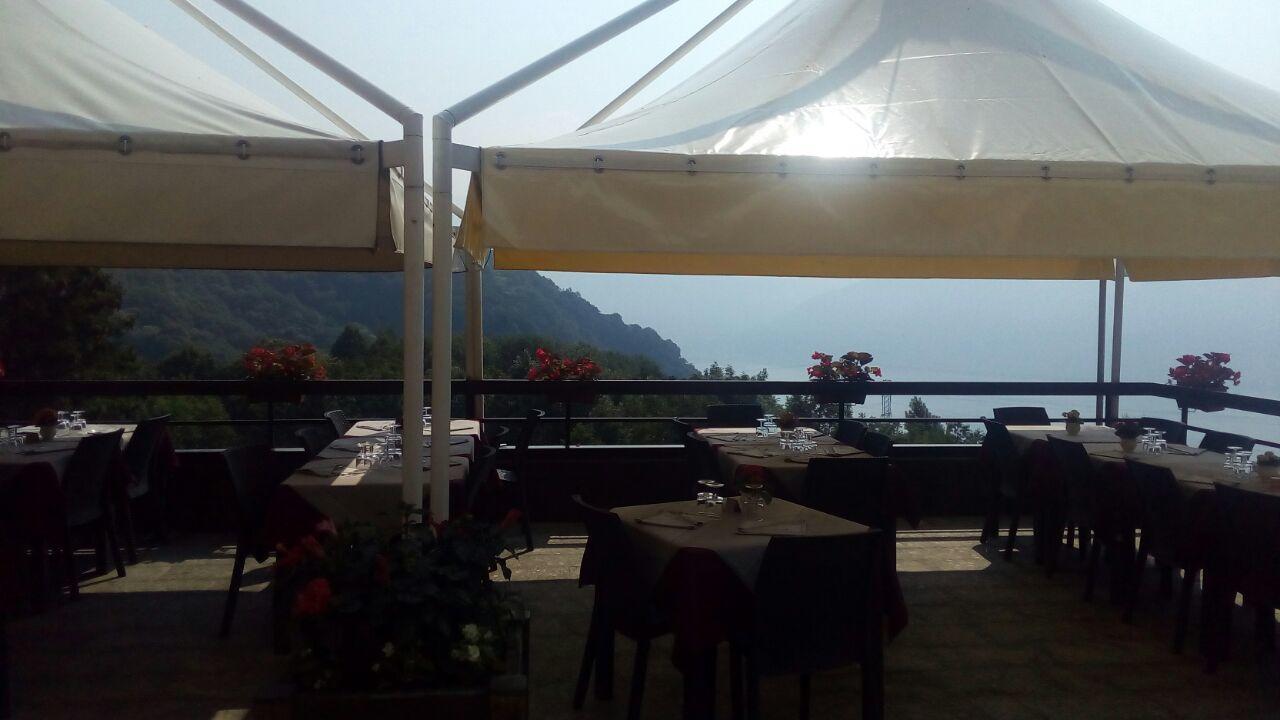 Hotel Ristorante La Sorgente Plesio Ngoại thất bức ảnh